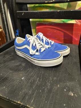 Vans Old Skool Dazzling Blue Sneakers Men's 5.5 / Women's 7